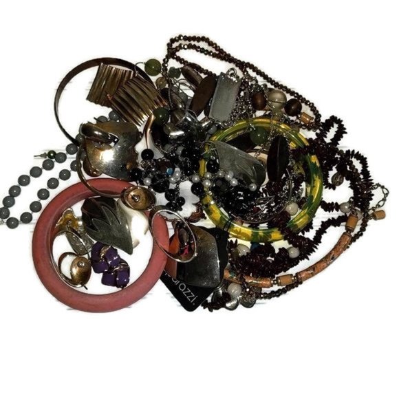 Assorted Jewelry Lot - Picture 4 of 4